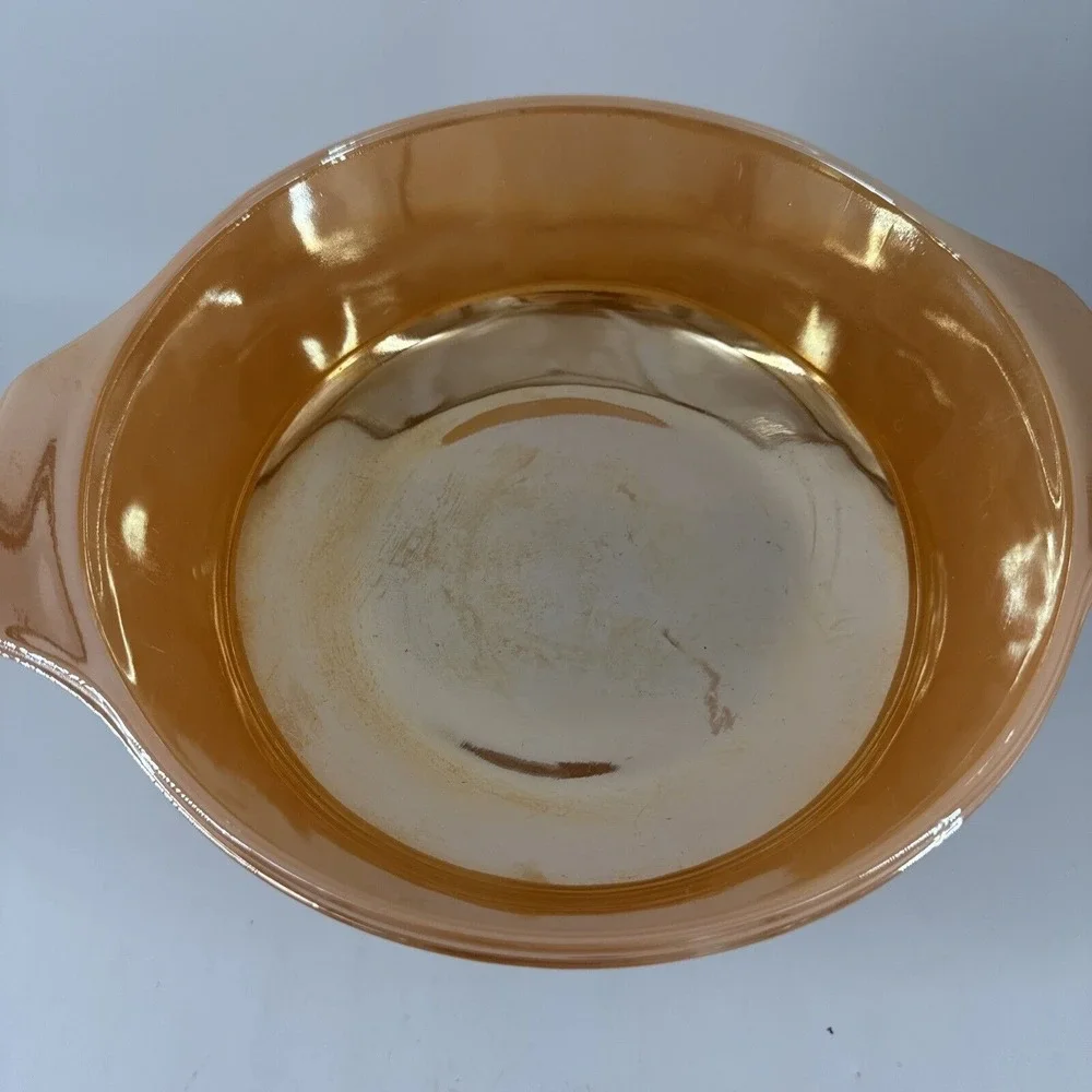 Anchor Hocking Fire King MCM 1.5 QT Casserole Dish 437‎ Gold Peach Luster VTG
